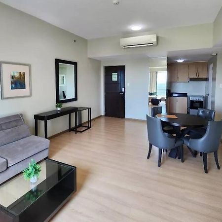 Spacious Bgc 2 Bedroom With A View Manila Exteriér fotografie